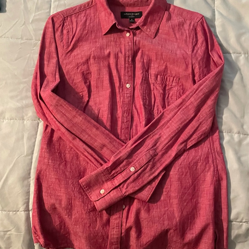 Banana Republic Pink button down blouse